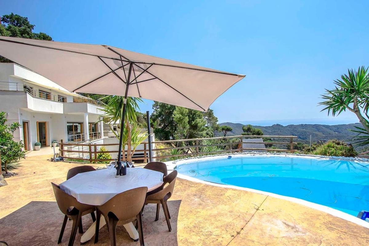 Catalunya Casas Modern Magnificence , Only A Few Km To The Beach! Sant Cebrià de Vallalta المظهر الخارجي الصورة